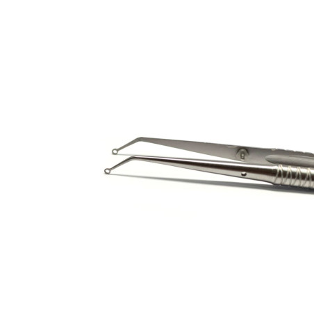FORCEPS PENTRU SUTURĂ 2 mm